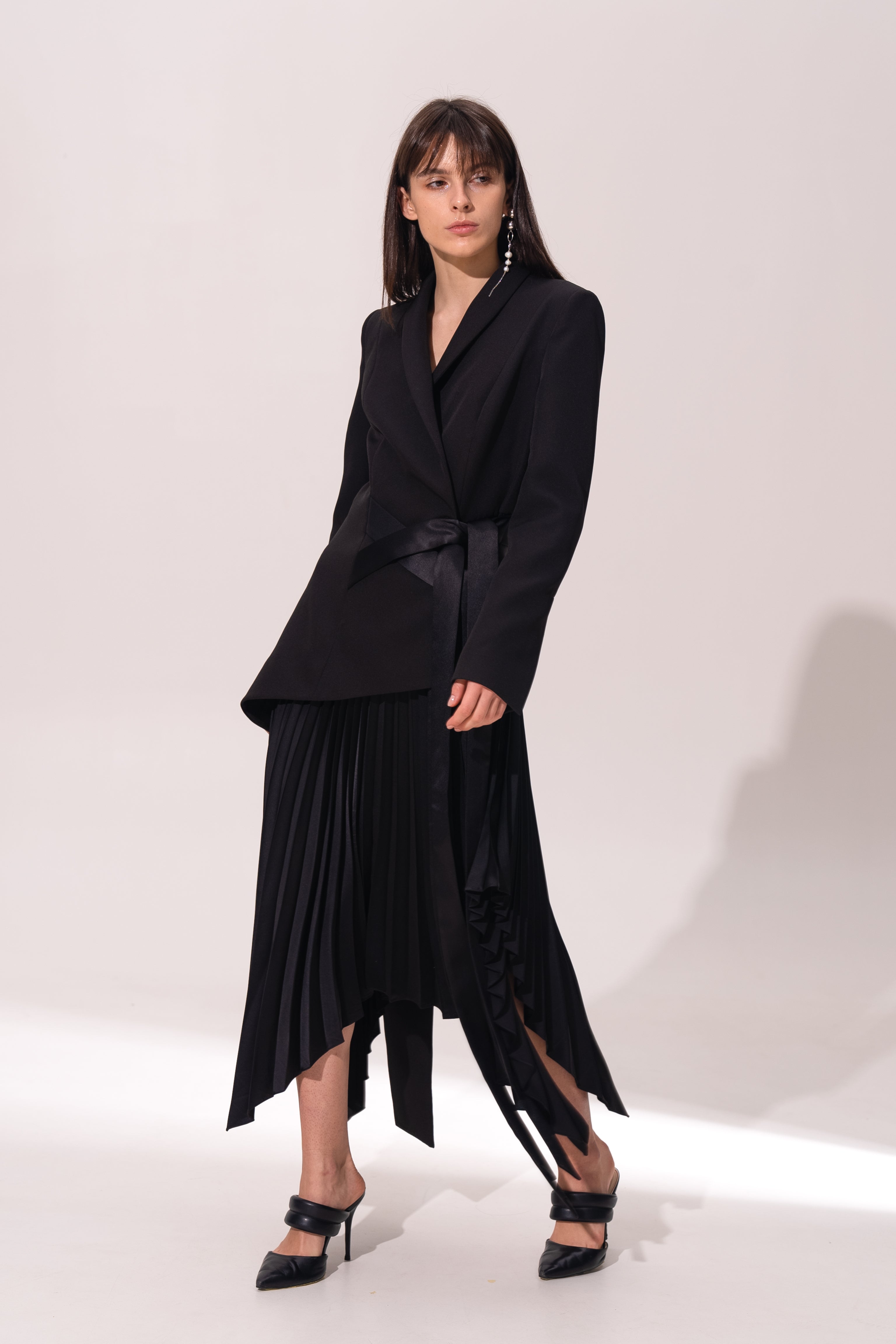 Jacket dress with pleats