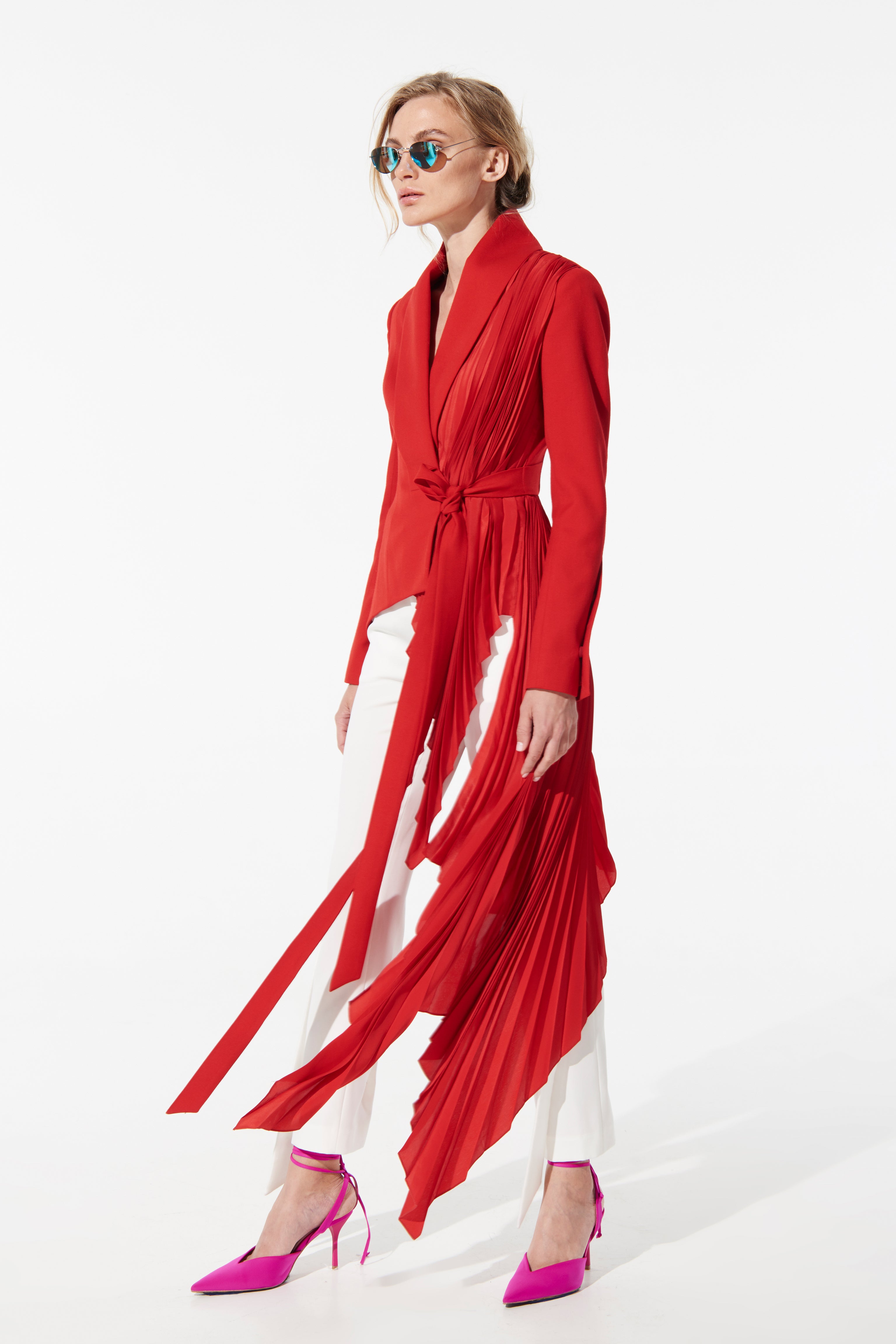 Signature tuxedo with soft pleats