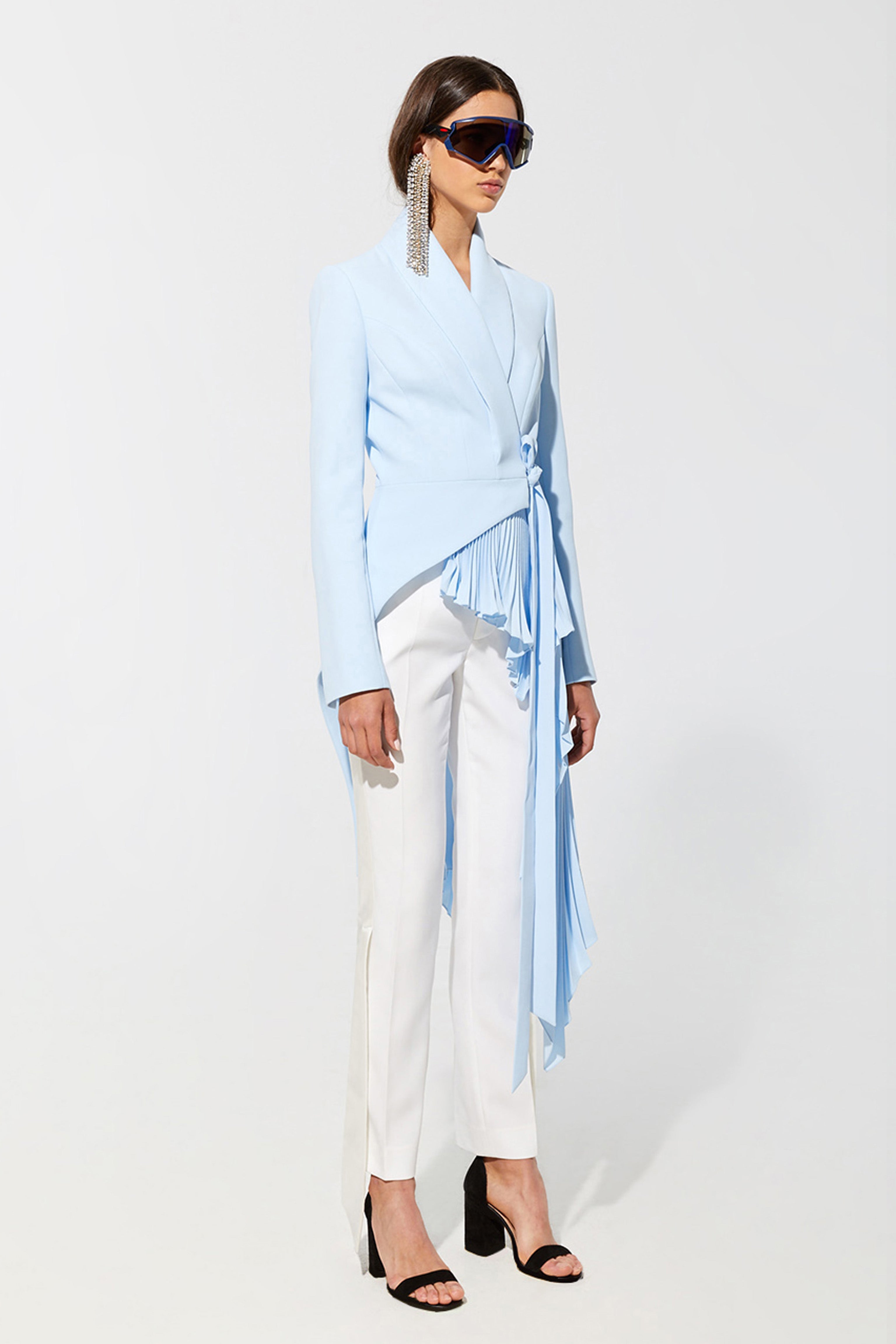 Signature tuxedo jacket with pleats