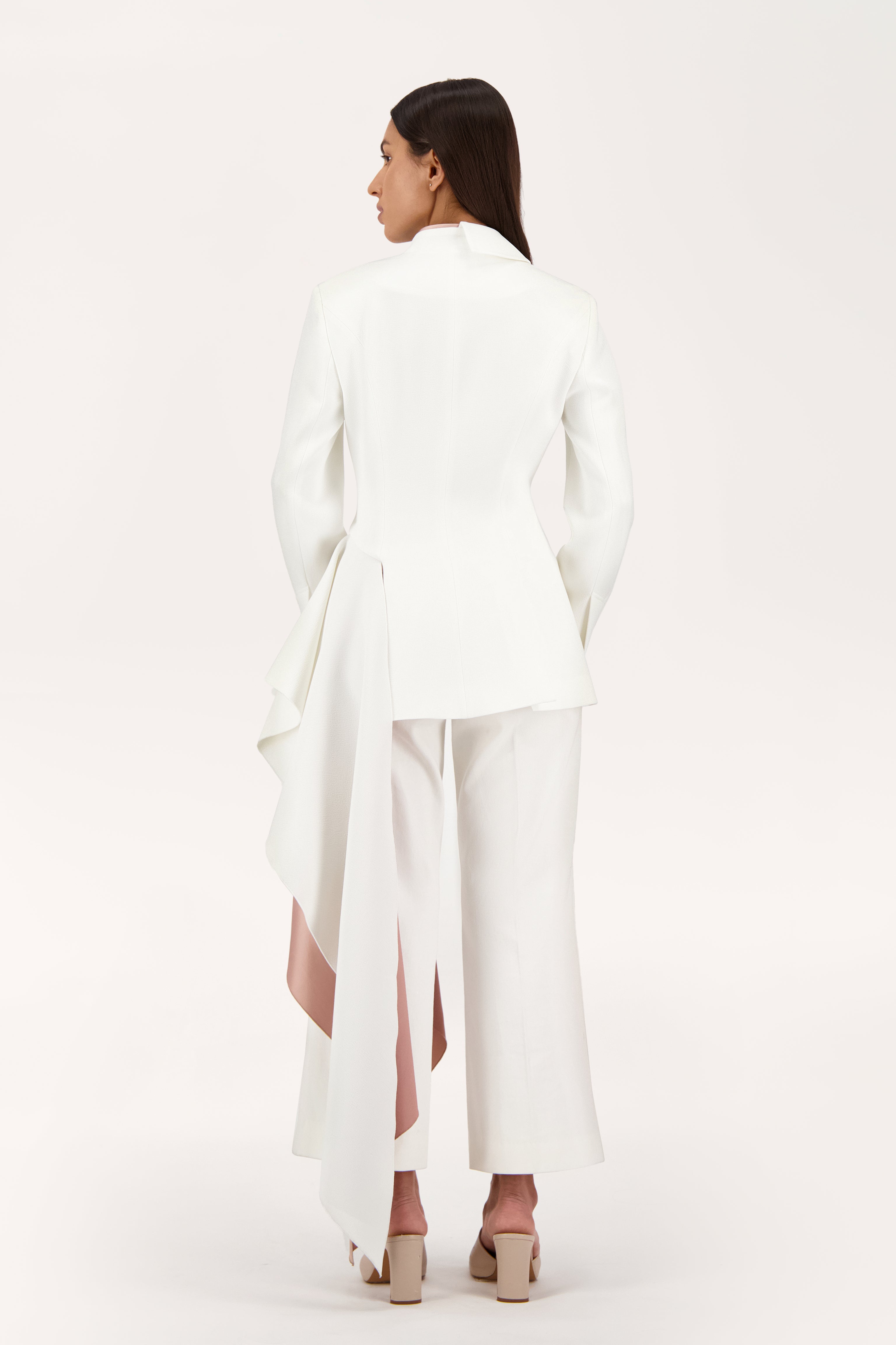 Side ruffle jacket