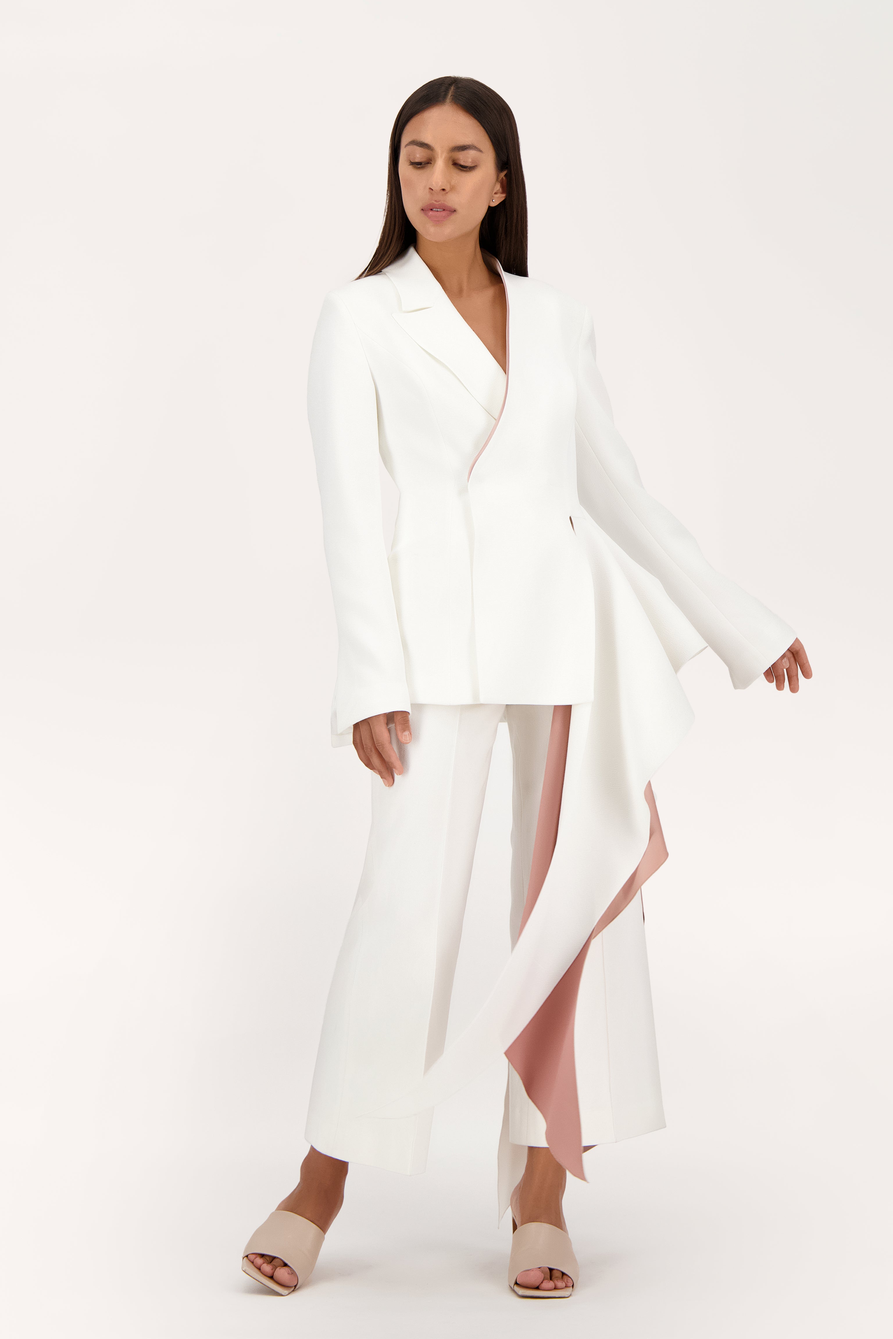 Side ruffle jacket