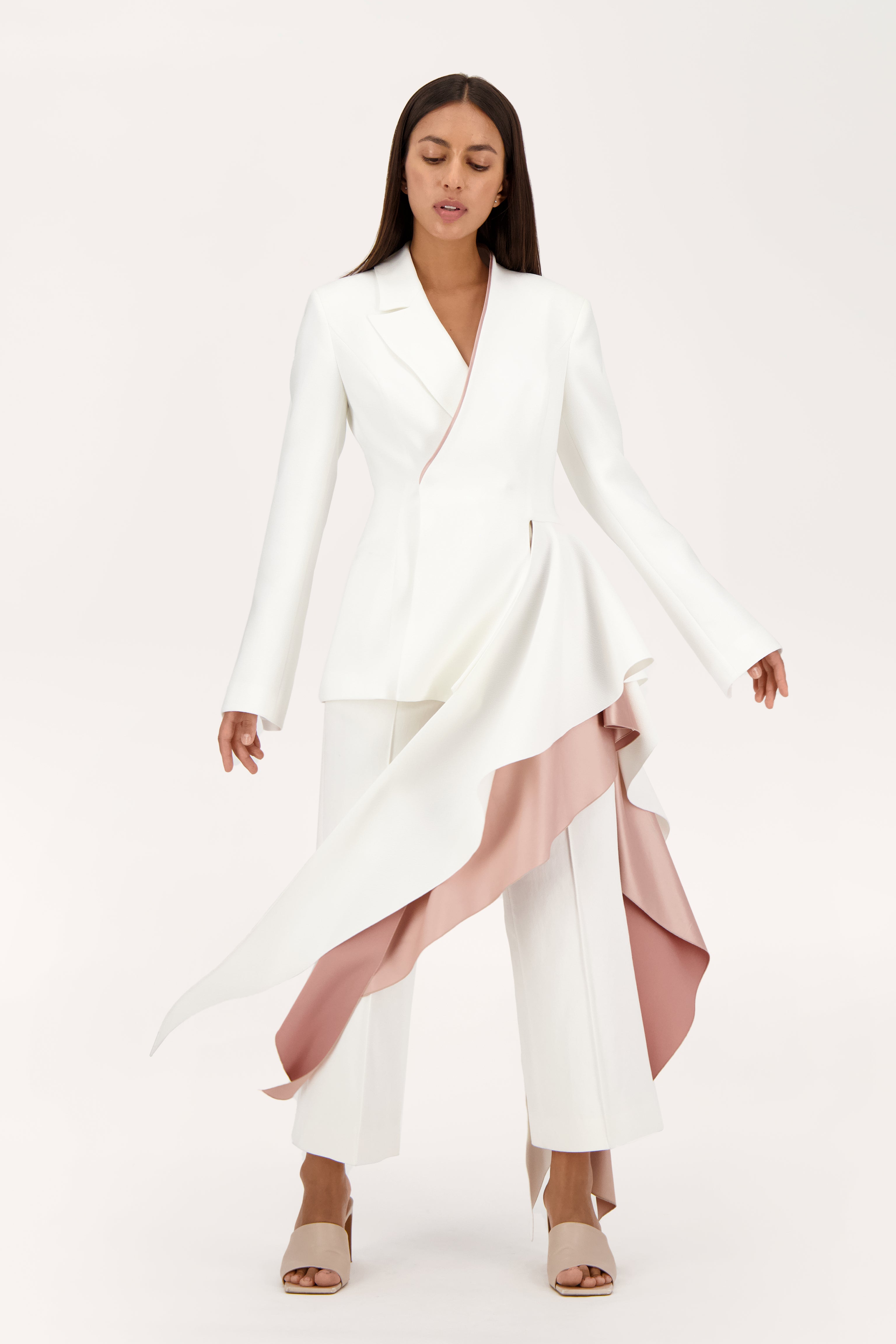 Side ruffle jacket